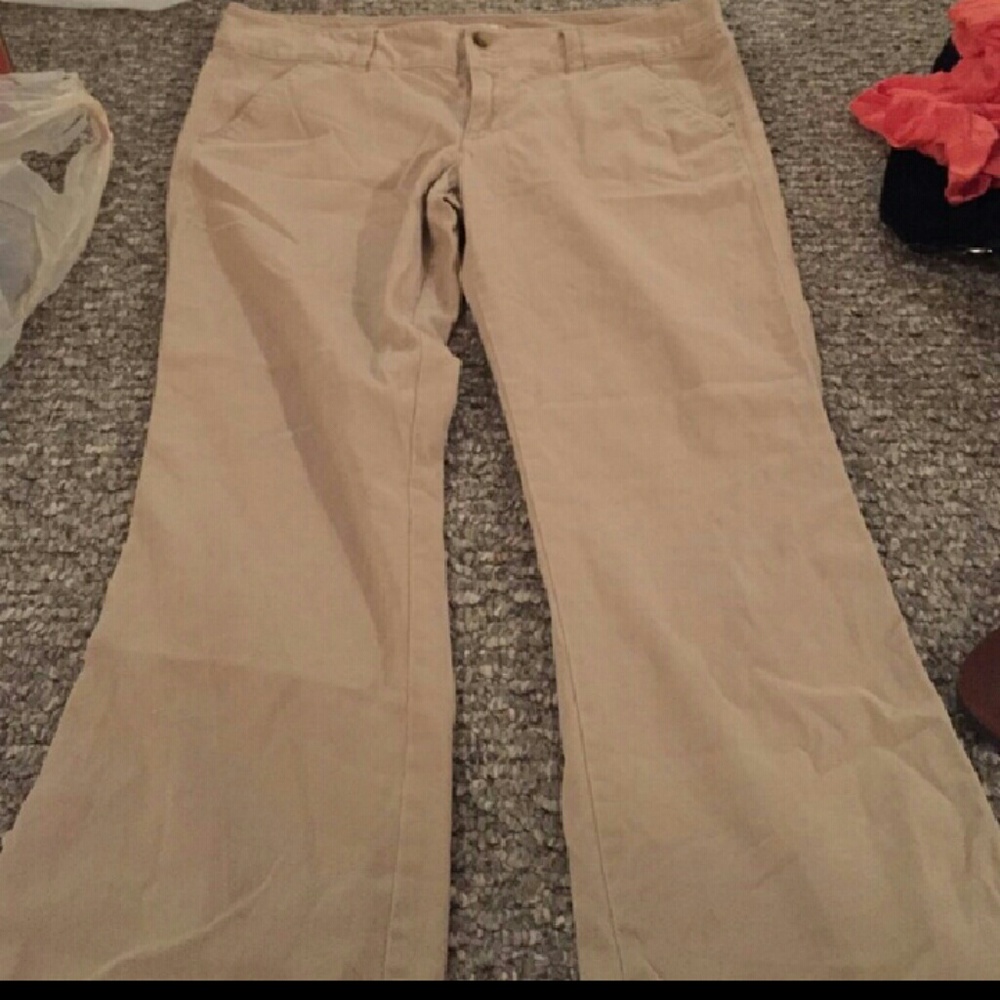 American eagle khakis